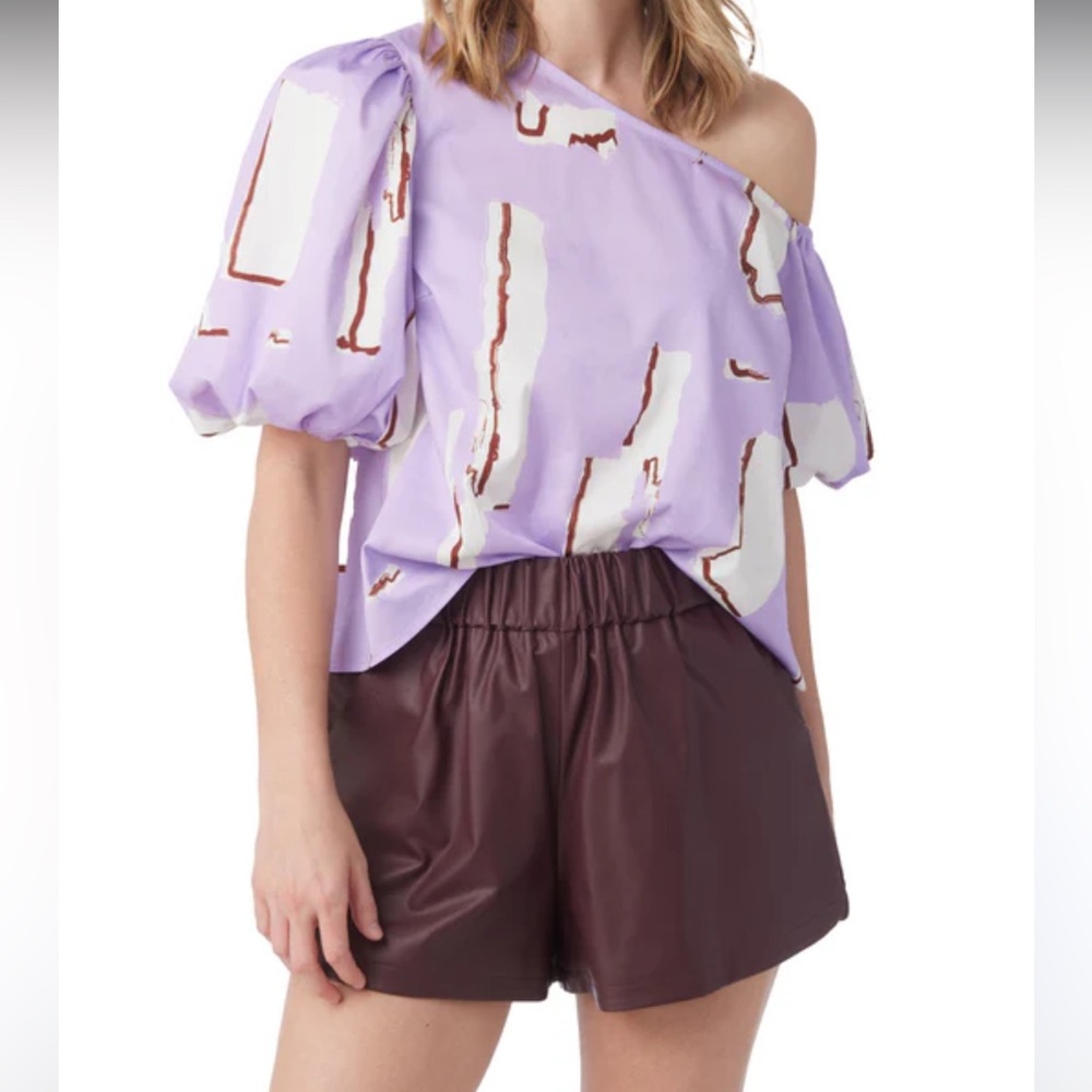 Crosby asymmetrical top size small